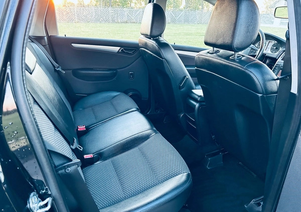 Mercedes-Benz Klasa B cena 16900 przebieg: 297000, rok produkcji 2011 z Międzybórz małe 211